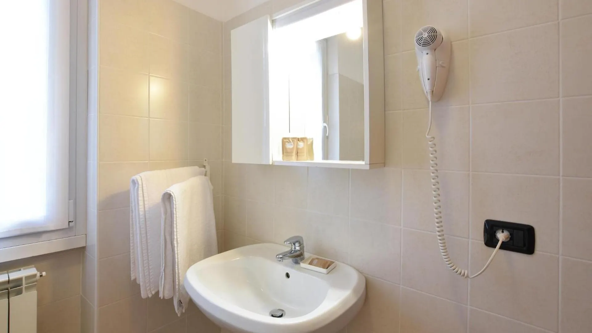Gorgeous Apartment In Domaso With Wifi