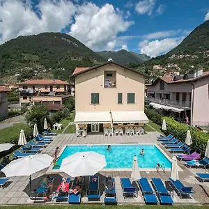 Lakeside Aparthotel